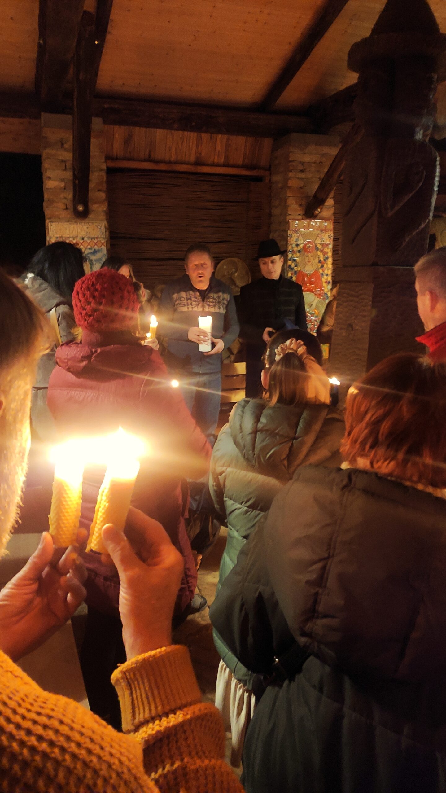 SLOVENSKÁ HEREČKA IDA RAPAIČOVÁ A PERÚNOVE HROMNICE NA SLOVANSKOM DVORE SLAVICA
