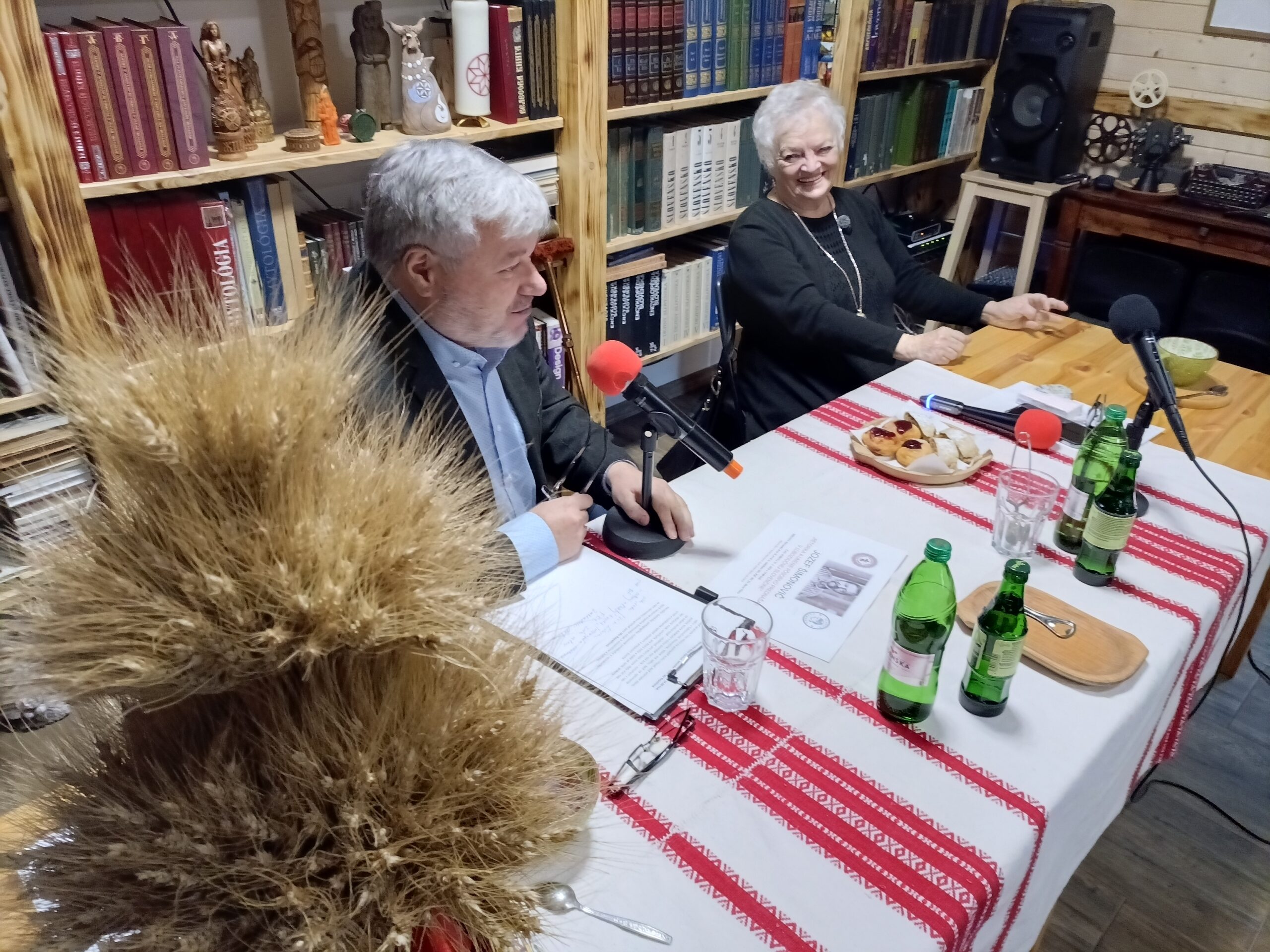 SLOVENSKÁ HEREČKA IDA RAPAIČOVÁ A PERÚNOVE HROMNICE NA SLOVANSKOM DVORE SLAVICA